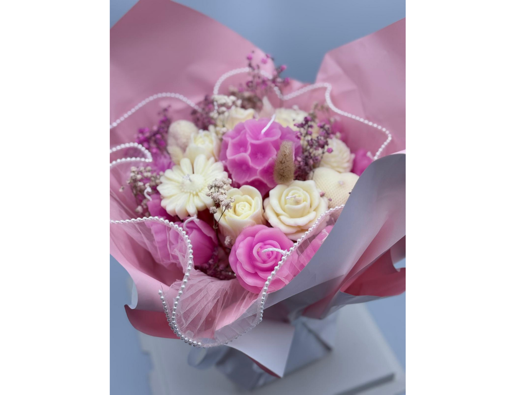 Pink Blossom Luxury Bouquet – Handmade Premium Candle